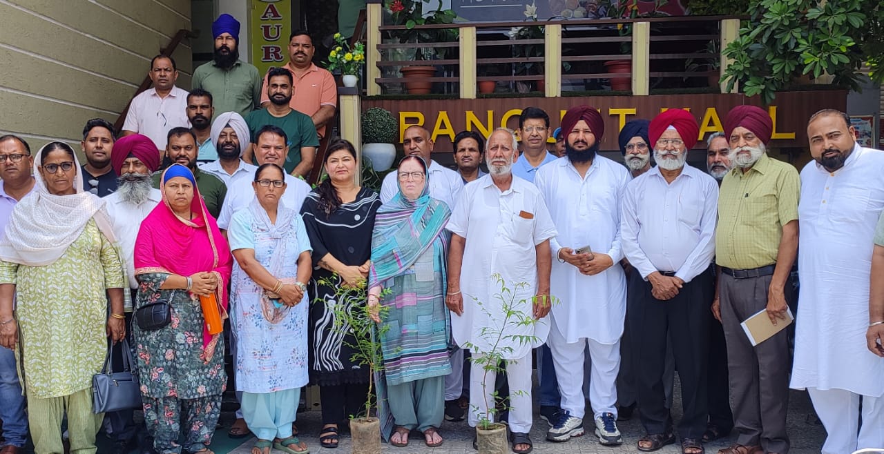 ਵਾਤਾਵਰਣ ਬਚਾਓ ਮੁਹਿੰਮ ਨੂੰ ਕਾਰਗਰ ਬਣਾਉਣ ਲਈ ਬੁੱਧੀਜੀਵੀਆਂ ਦੀ ਹੋਈ ਮੀਟਿੰਗ 